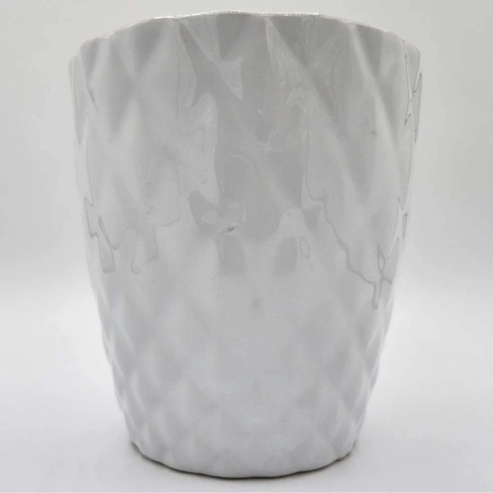 White Quilted Diamond Pattern Pot